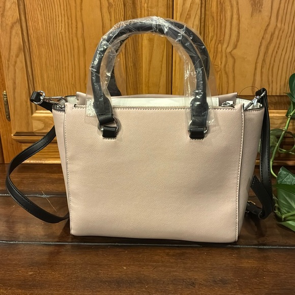 NWT Nine West Hewes Pink Salt Multi Handbag / Shoulder Bag (ABBA) - Picture 3 of 16